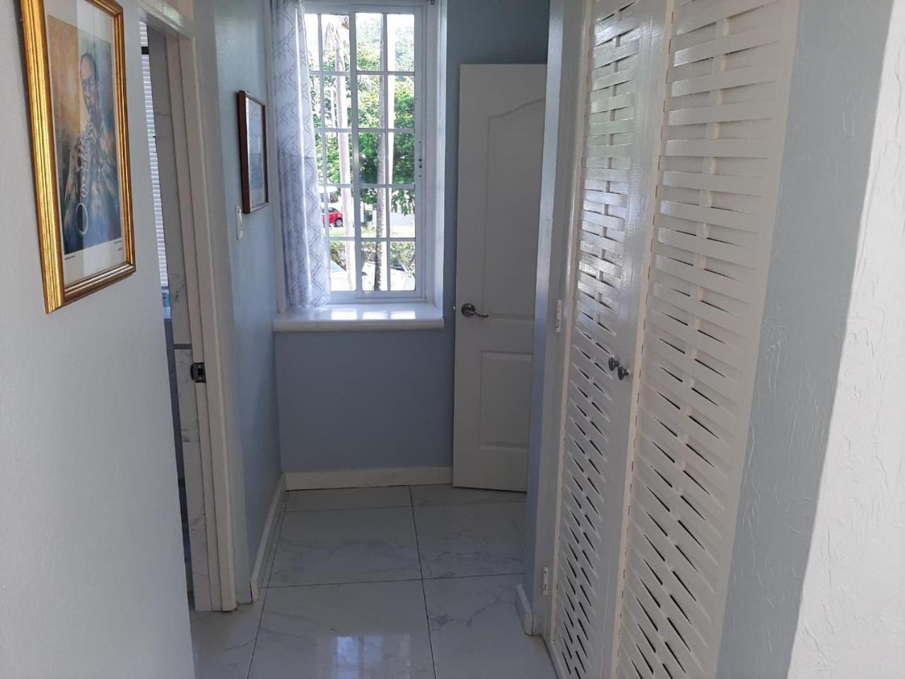 Marchabell By The Sea E22 Appartamento Ocho Rios